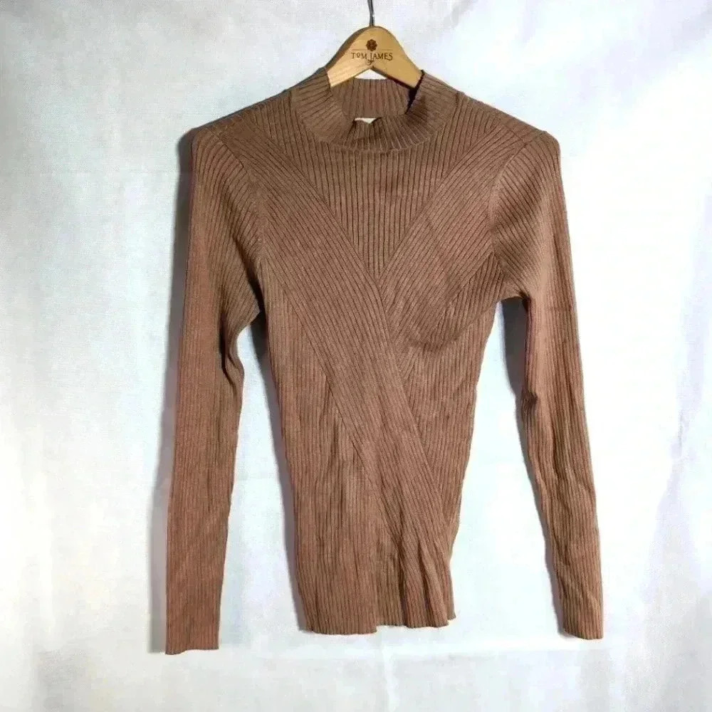 Ribbed Knit tight fit Sweater by H&M diagonal pattern sz M